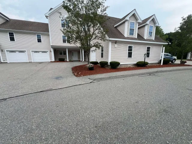 work photo from alvarezlandscapingma.com