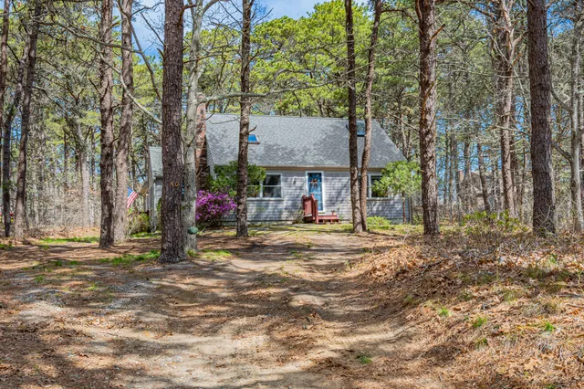 work photo from buyingsellingcapecod.com