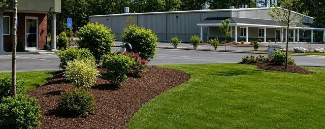 COMMERCIAL LANDSCAPING