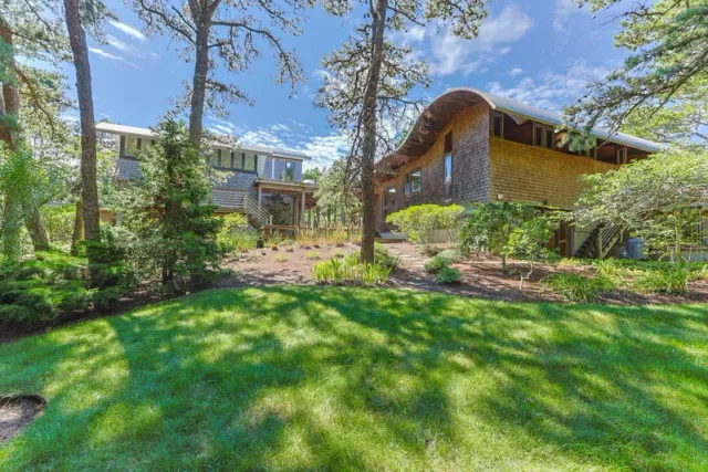 Wellfleet MA Single Family Home For Sale: $2,350,000