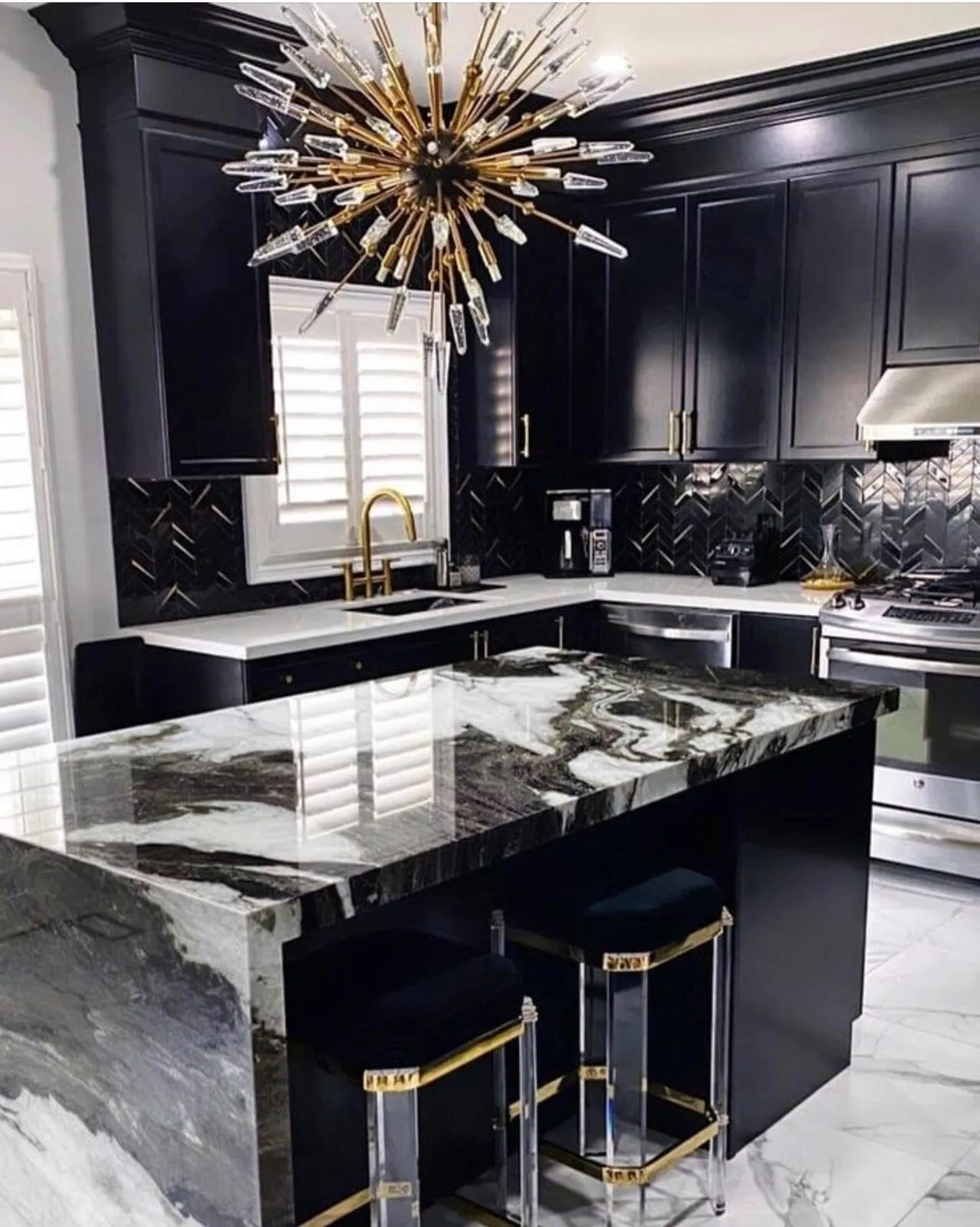 Sandra’s House Cleaning Services LLC