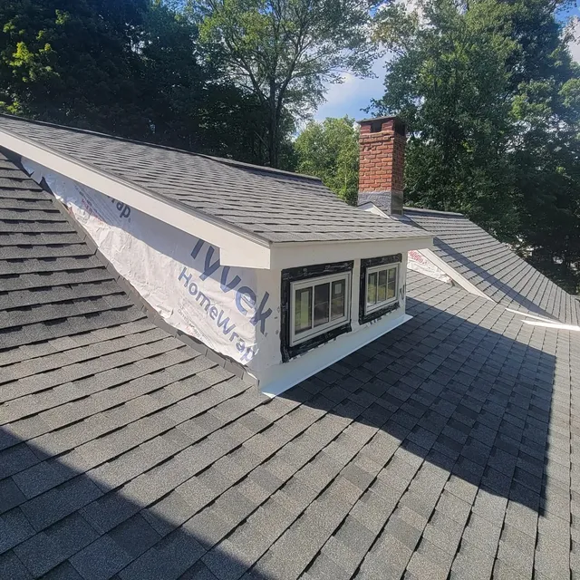 work photo from calderonroofingandgutter.com