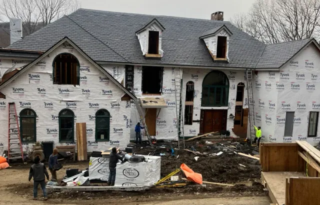 work photo from reyesroofingkings.com