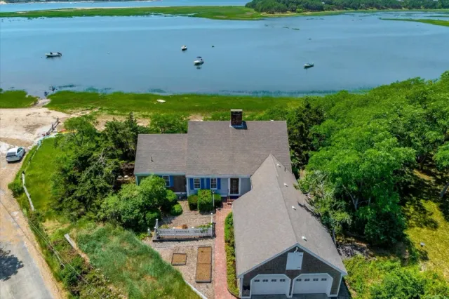 Wellfleet MA Single Family Home For Sale: $2,095,000