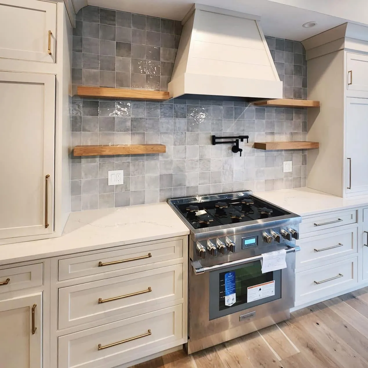 AA&R Flooring Inc.