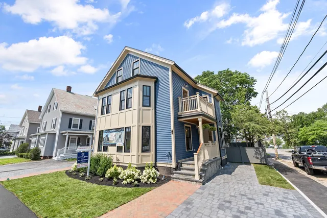 Woodworks Custom Homes