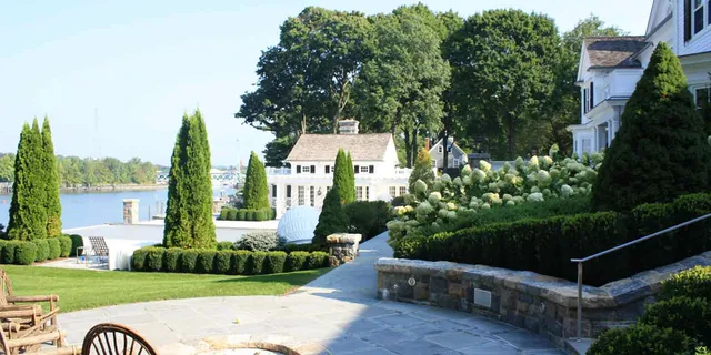 work photo from kuczotreeandlawncare.com