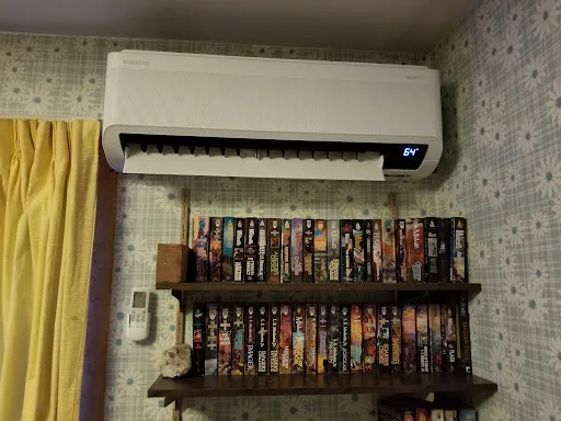 Review photo by Woofsan Ridgerunner (Noop)