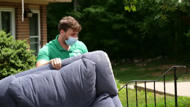 work photo from gogreenteamjunk.com