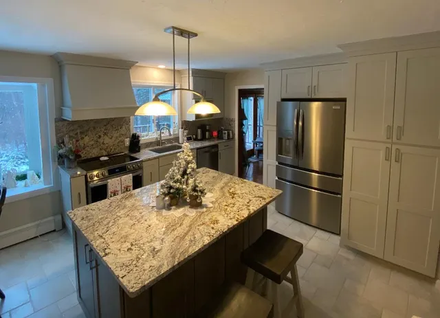 work photo from gideoncabinetry.com