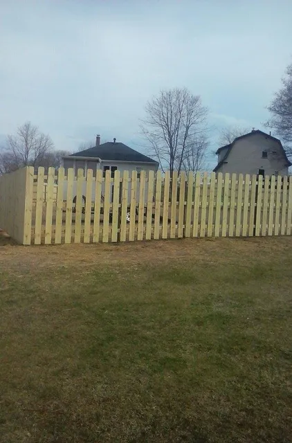 work photo from abbottfence.com