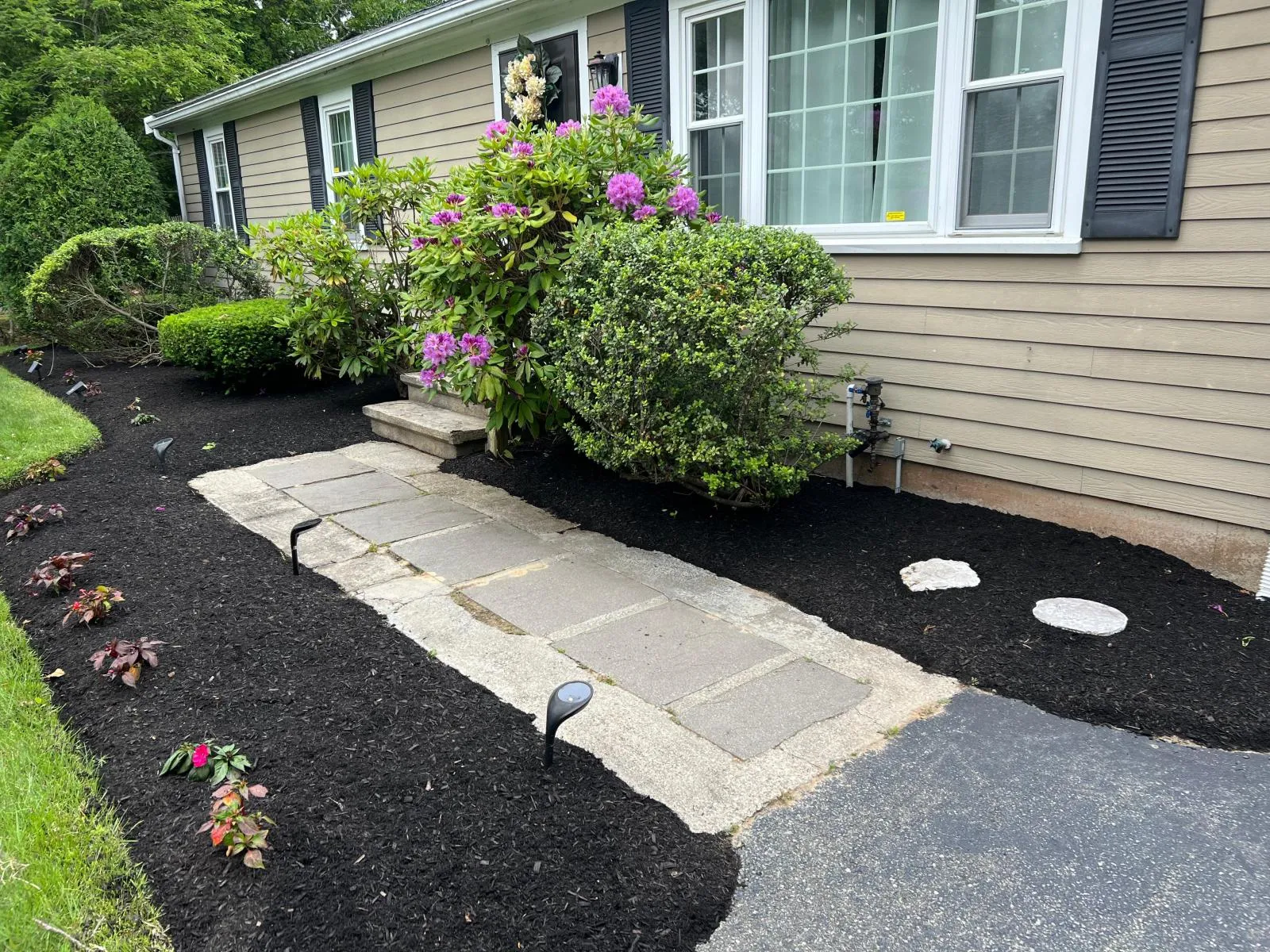 work photo from perfectservicelandscaping.com