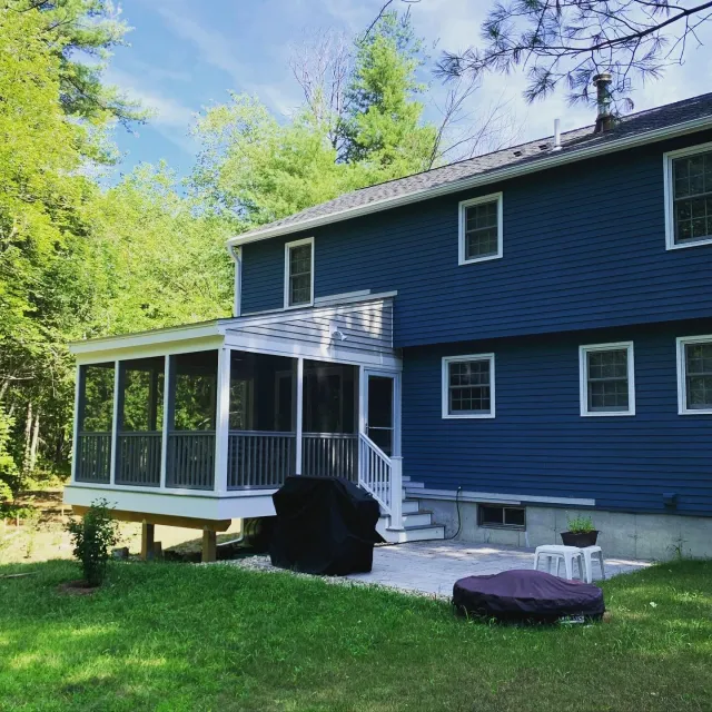 Another screened porch in Groton! Custom screen panels and beautiful pine v-groove ceiling make this a wonderful spot to enjoy the warm summer air, while keeping the skeeters 🦟 at bay! Trex decking and PVC trim round out the lineup of this great new