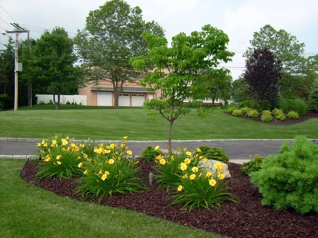 work photo from sevenmapleslandscaping.com
