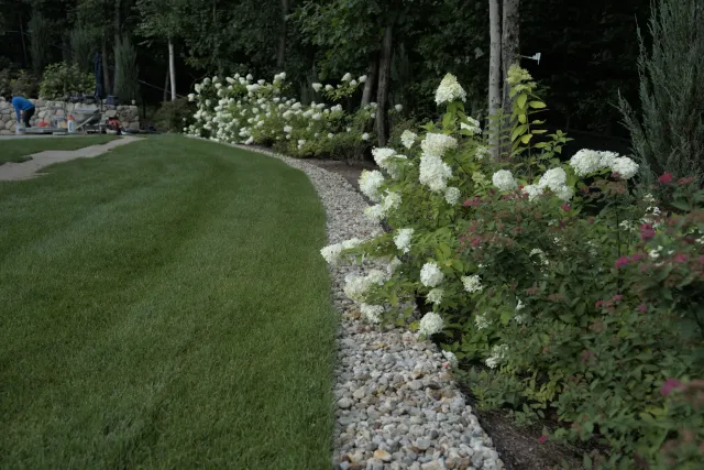 work photo from supremelandscapeinc.com