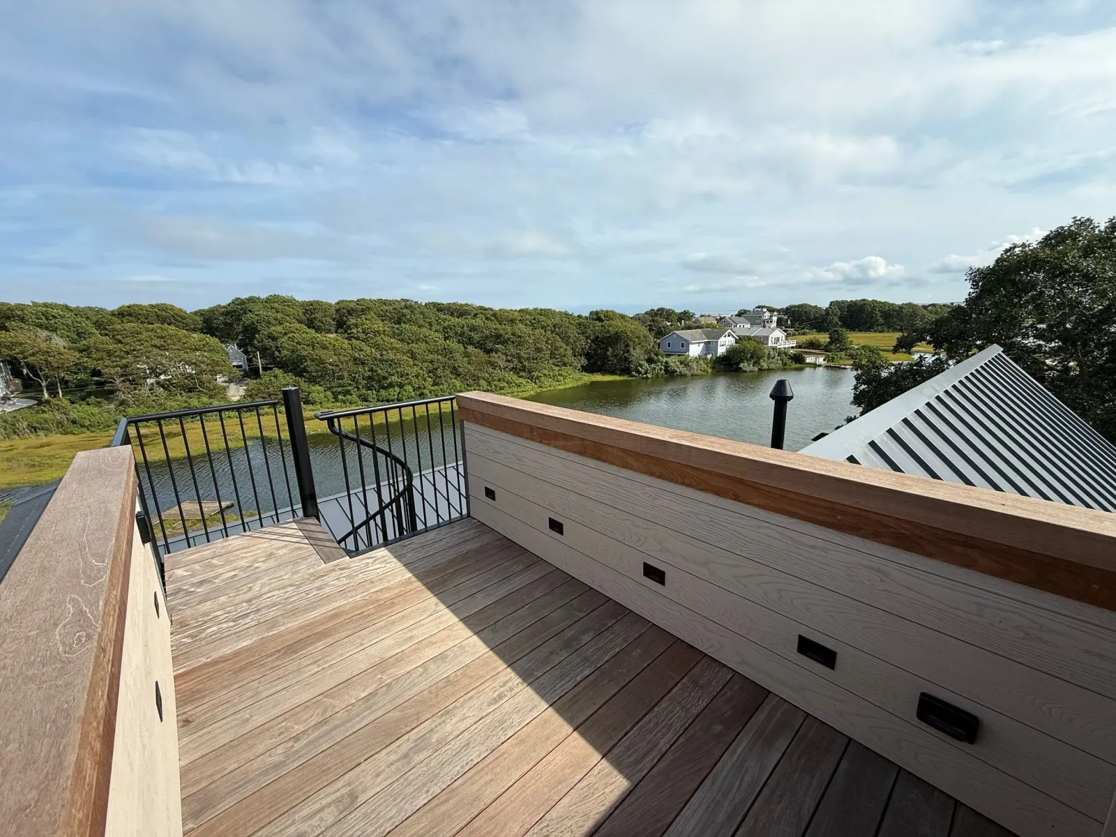 Roof top deck