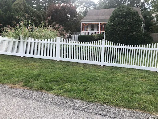 Pullin Fence work photo