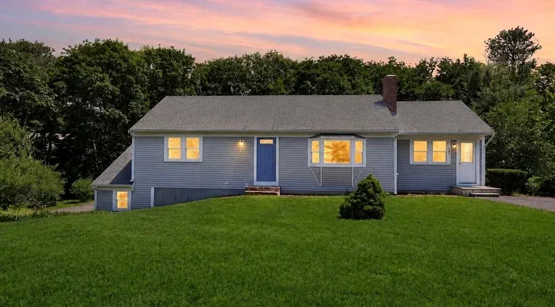 Wellfleet MA Single Family Home For Sale: $699,000