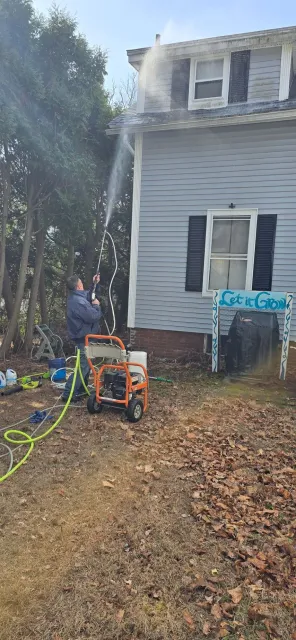 work photo from familywindowcleaning.com