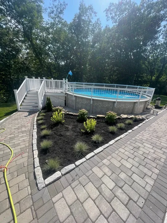work photo from greenworldlandscapingri.com