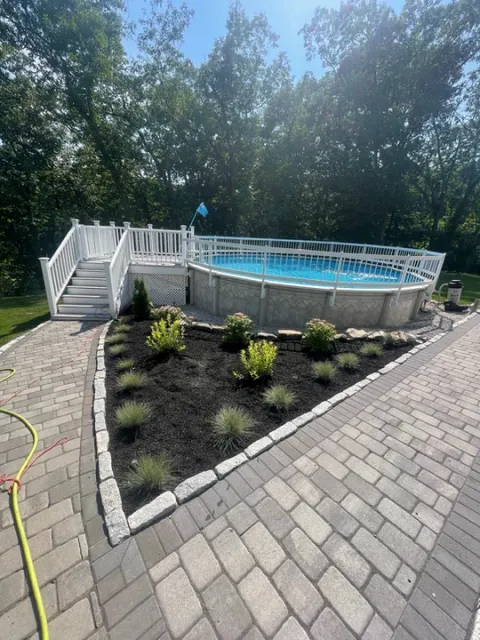 work photo from greenworldlandscapingri.com