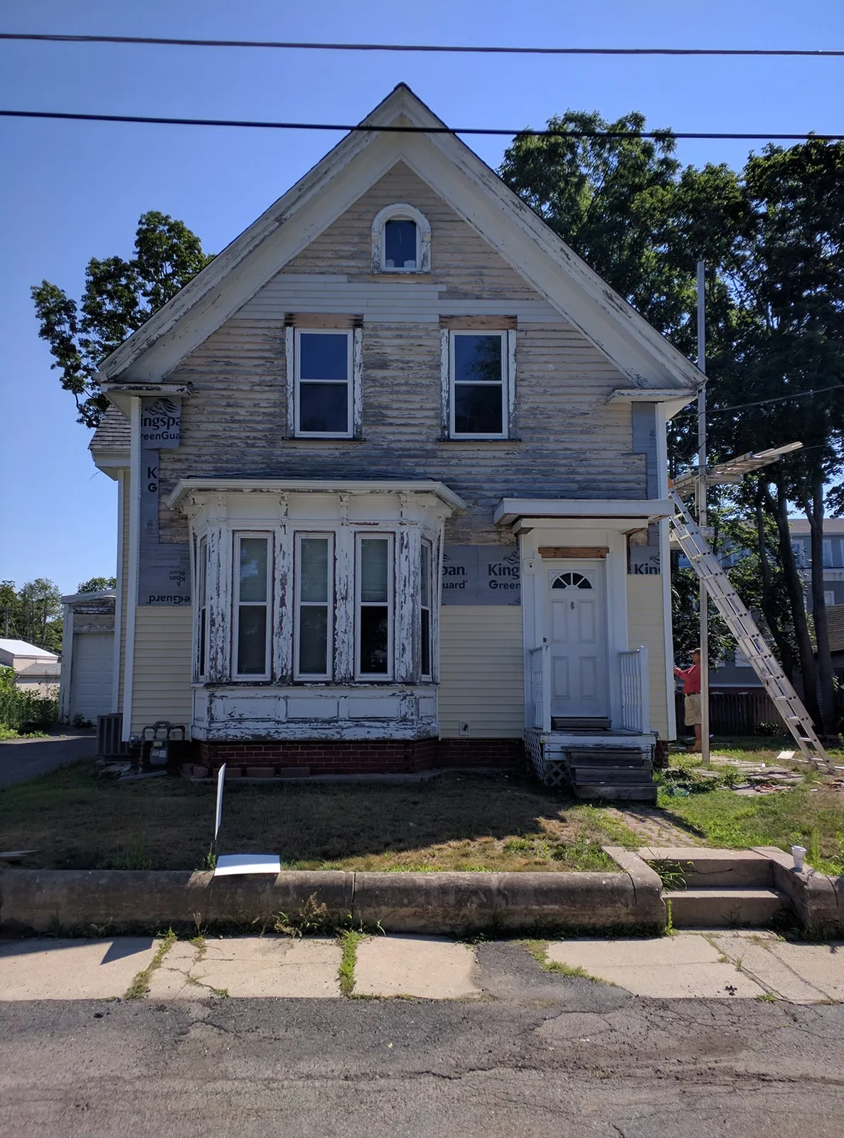 work photo from thehonestroofers.com