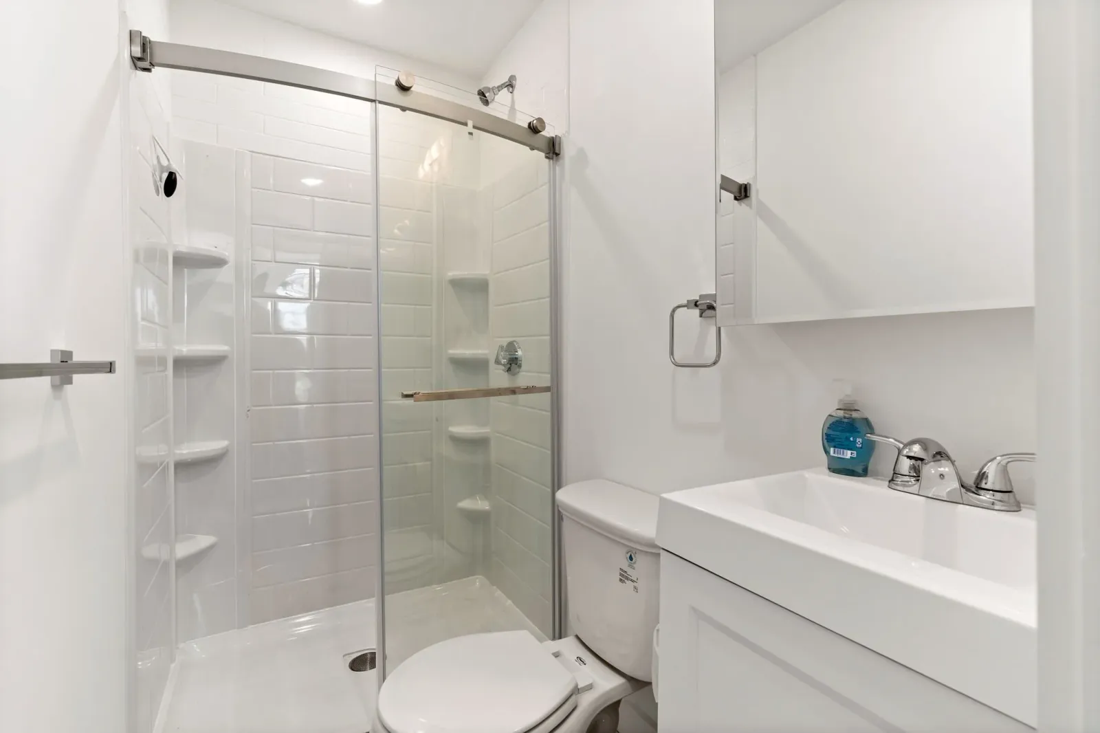 12-web-or-mls-BENNINGTON_UNIT1_BED 1C BATH.jpg