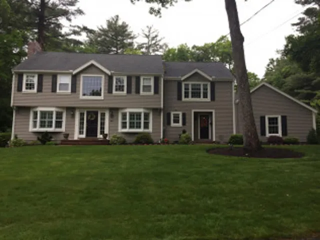 Exterior repaint of a Colonial home