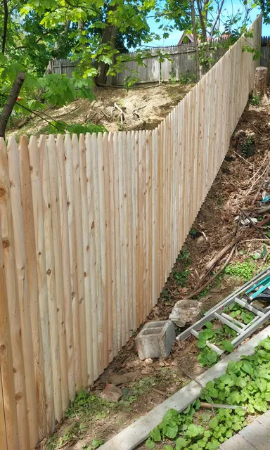 150552917, Riverside Fence