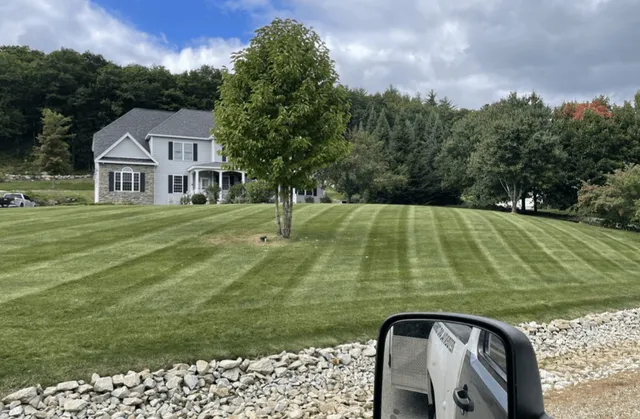 work photo from carlsmithlawnserviceandsnowremoval.com