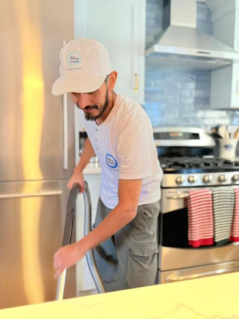 work photo from tidyandcleanservice.com