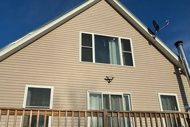 work photo from douglasroofingmaine.com
