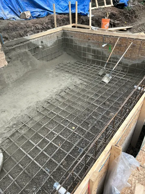 work photo from agunitepools.com