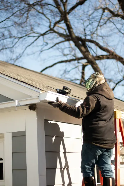 6 Proven Ways a Local Gutter Replacement Company Saves Money