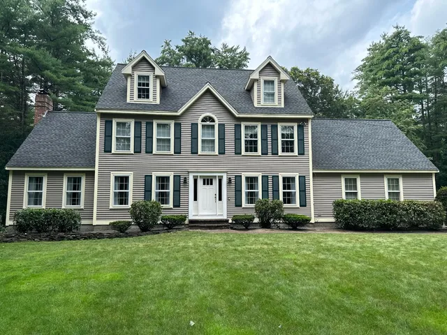 Rockland Renovation & Construction Inc. Siding & Roof Contractor work photo