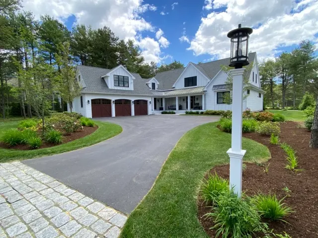 Trademark Lawns - Mulch & Installations