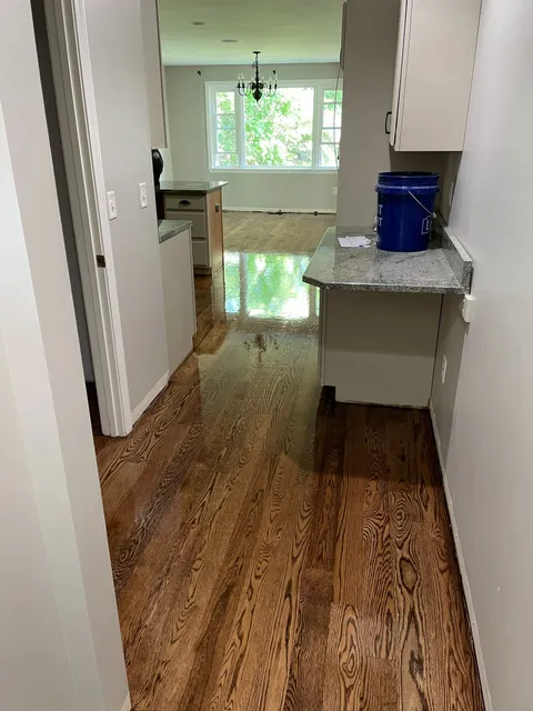 work photo from fosterbrothershardwoodfloors.com