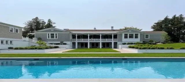 work photo from poolsetcinc.com