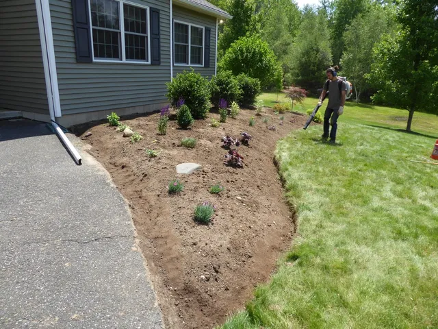 work photo from gardendesignsbyjacqueline.com