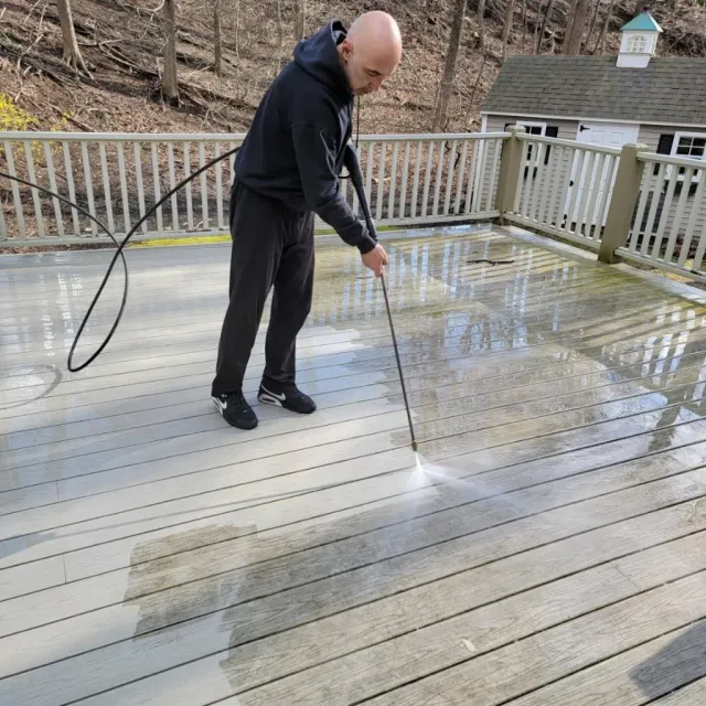 work photo from windowscleaningexpert.com