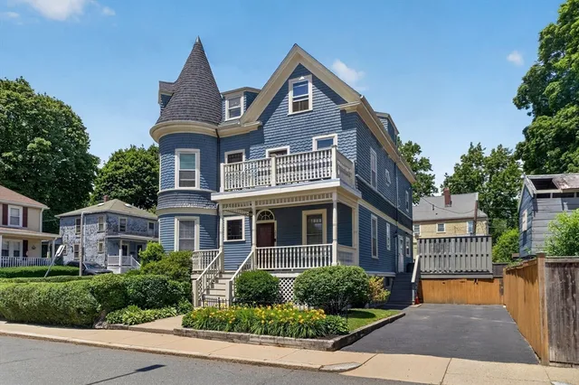 25 Weyanoke Street