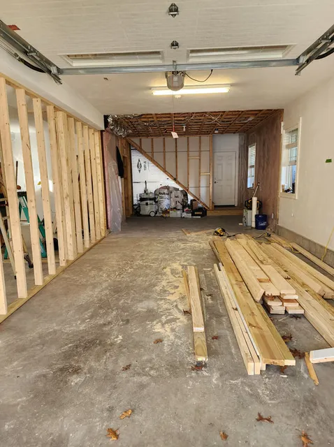 work photo from kurkercustomcarpentry.com