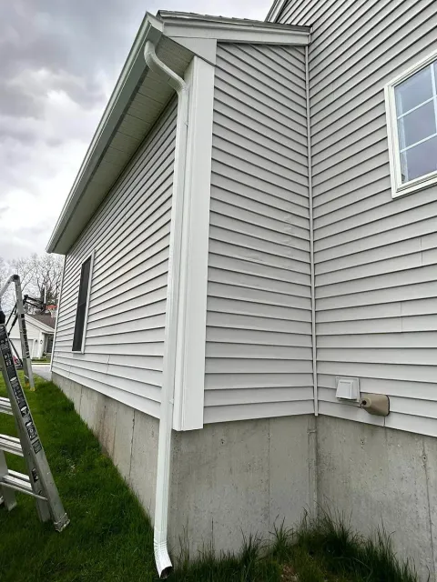work photo from kimballseamlessgutters.com