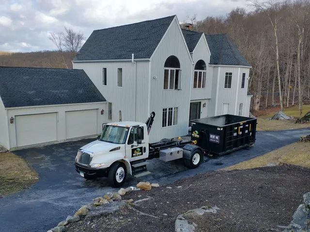 VR- REFUSE SERVICE work photo