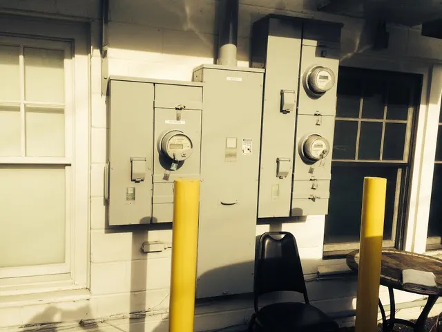work photo from qualityelectricalcontractor.com