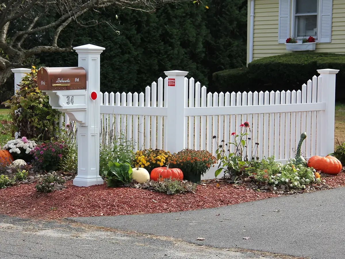 work photo from fitzgeraldfencesinc.com