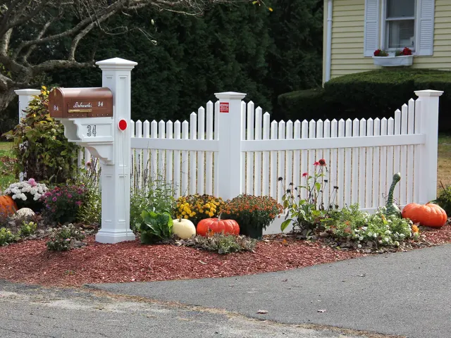 work photo from fitzgeraldfencesinc.com