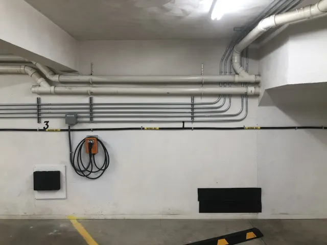 work photo from linscottelectric.com