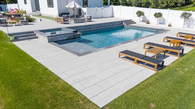 work photo from poolscapepool.com
