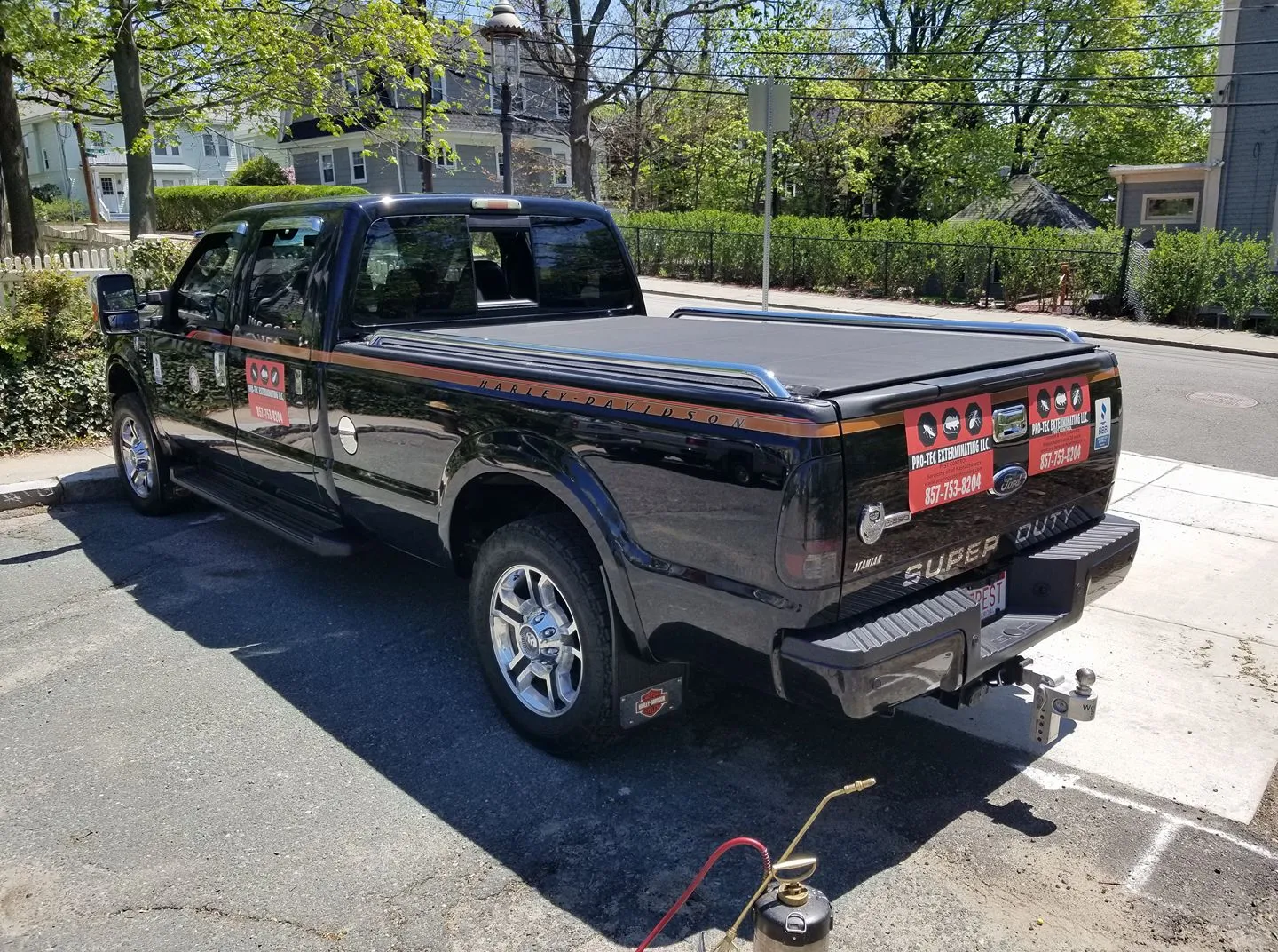 work photo from pro-tecexterminating.com